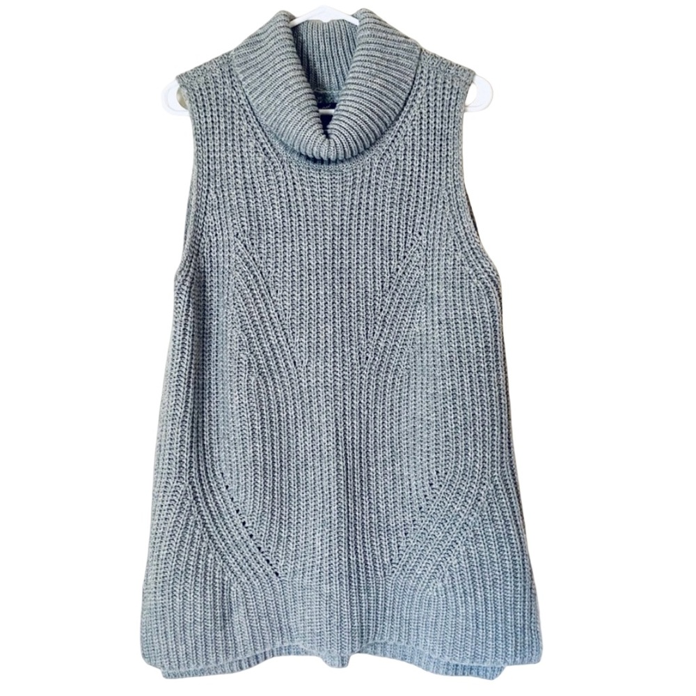 GNW Woman’s Gray Cowl-Neck Sleeveless Pullover Sweater